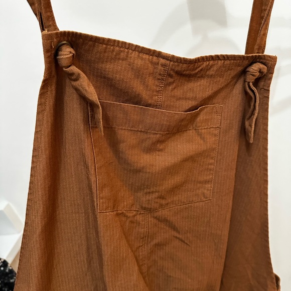 Isabel & Ingrid Maternity Romper Short Jumpsuit - Picture 3 of 4